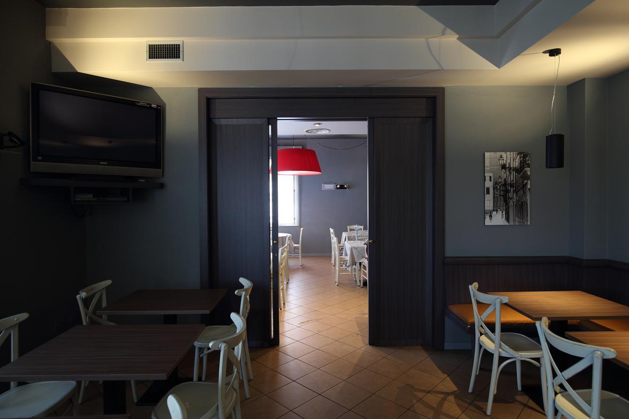Hotel Trattoria Contini Sorbolo Bagian luar foto